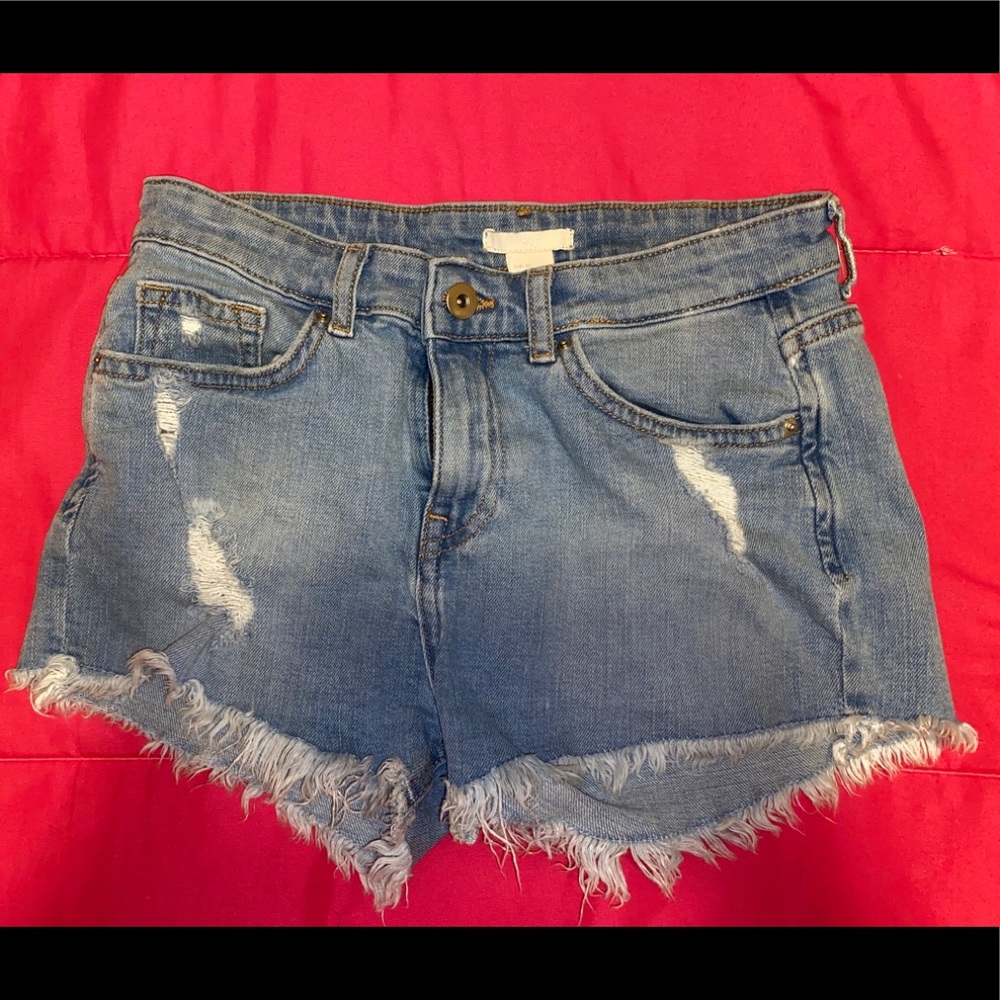 H&M light blue jean shorts